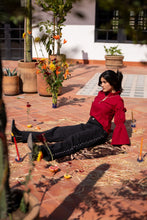 Cargar imagen en el visor de la galería, Blusa Novillo